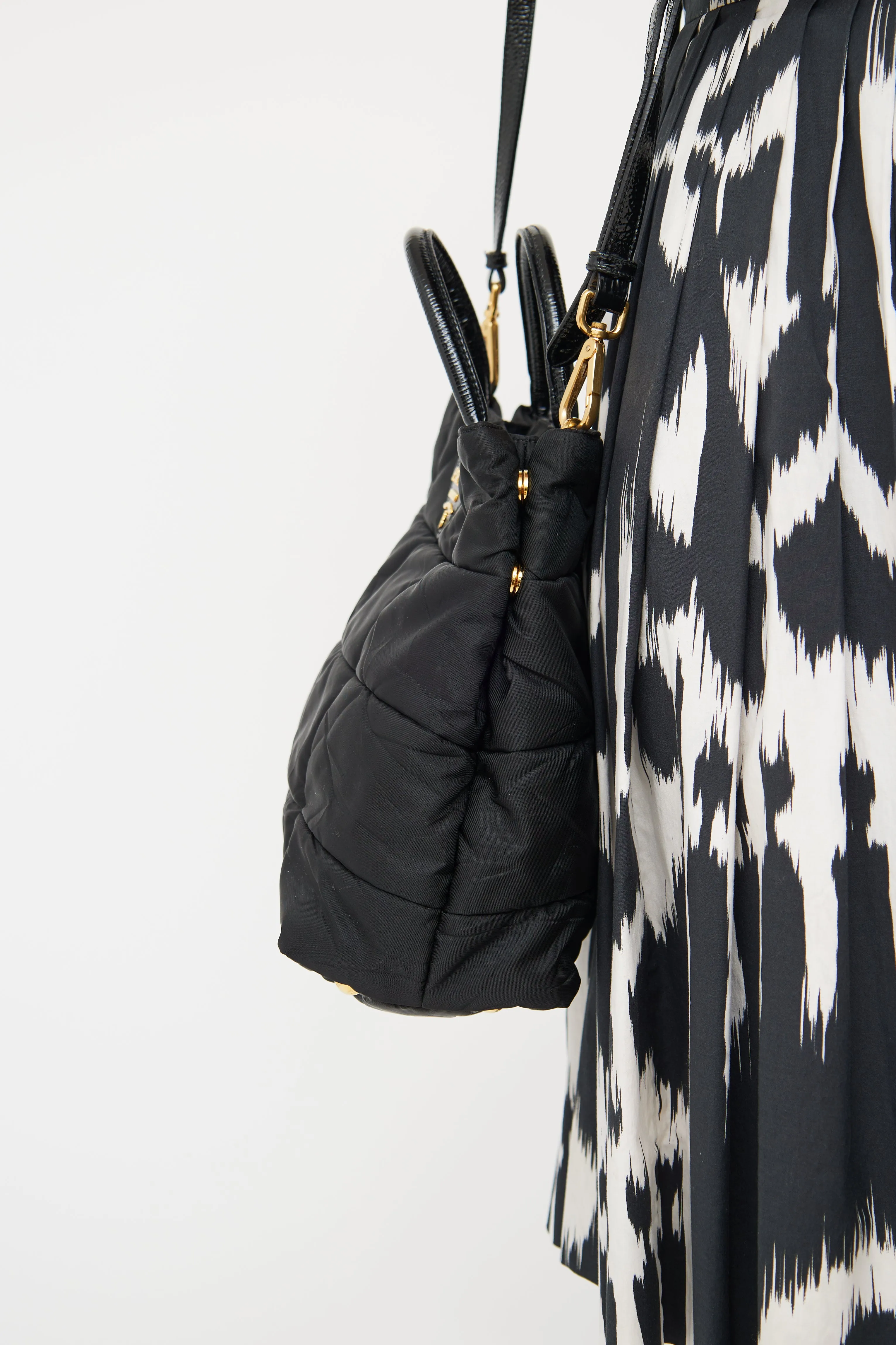 Black Quilted Tessuto Impuntu Tote Bag