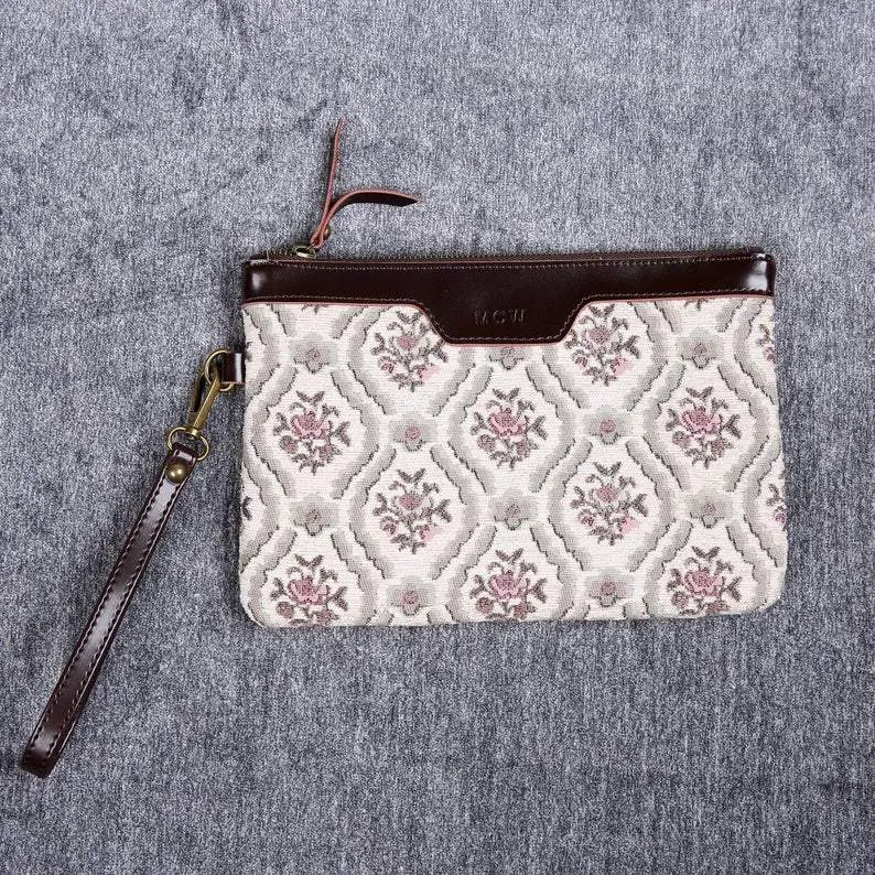 Carpet Clutch & Wristlet Traditional Cream